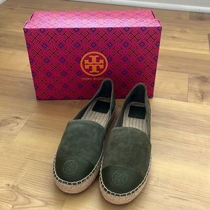 Tory Burch Espadrille shoes. Size 6.5. New!